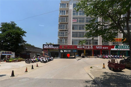 凰城一号4室2厅2卫115万128.86m2豪装出售